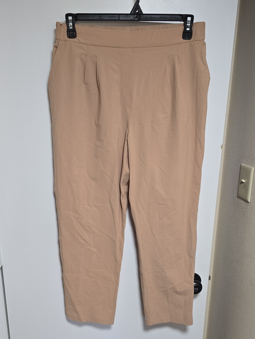 lululemon athletica Cropped Pull-On Pants in Beige